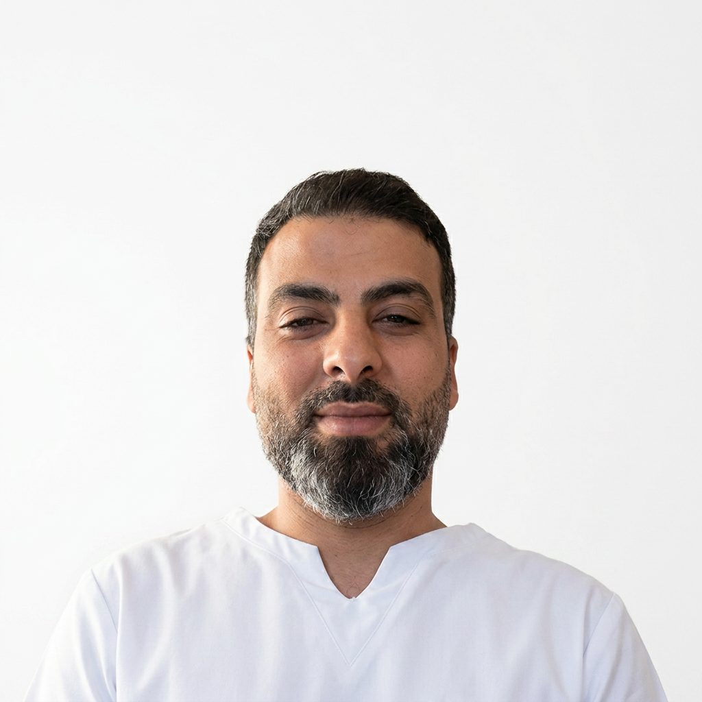 Portrait of Dr Mohamed Elhaddad